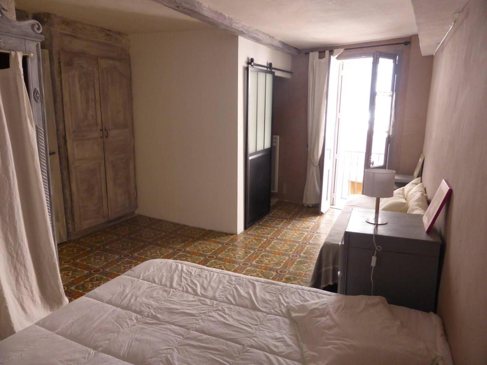 5Rbut1 - Maison Familiale Sur Deux Niveaux En Plein Coeur Du Centre Ville 科利尤尔 外观 照片